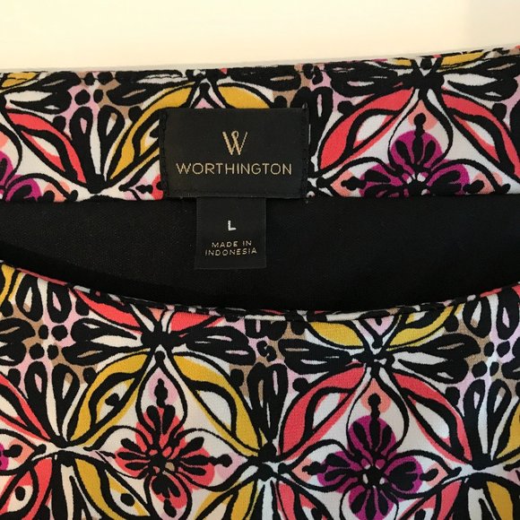 Stylish dress with belt - Picture 6 of 8